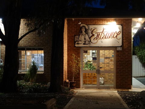 MAS Country Colonial Motor Inn - Accommodation Asia 0