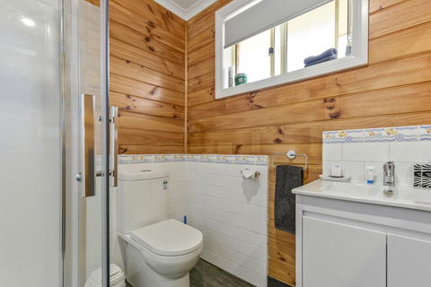 Masons Cottages - Accommodation Asia 3