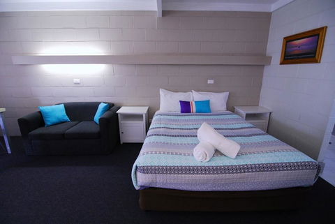 Mayfair Motel - Accommodation Asia 2