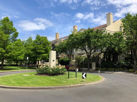 MCG, Rod Laver, City - Best Location In Melbourne - Accommodation Asia 3