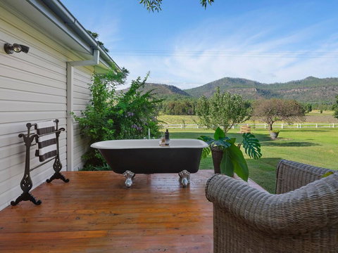 Meerea Country Estate Adjoining Wollombi National Park - Accommodation Guide 2