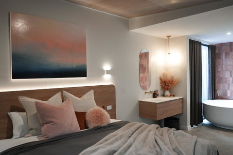 Melo Studios - Accommodation Guide 2