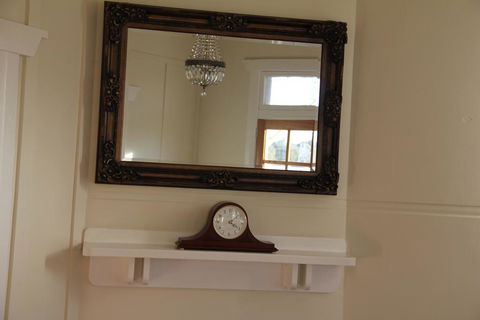 Mentor Chambers Apartment Bed & Breakfast - Accommodation Asia 1