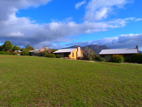 Meringa Springs - Accommodation Asia 2