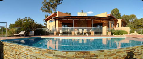 Meringa Springs - Accommodation Asia 1