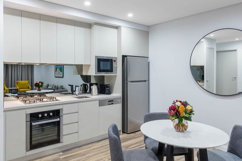 Meriton Suites Bondi Junction - Accommodation Asia 1