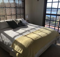 Merry Beach Ocean Front Large Home - Accommodation Asia