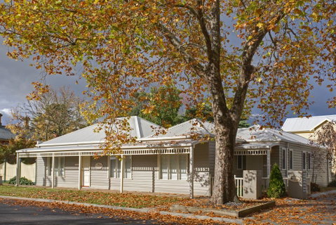 Mews Cottages - Accommodation Guide 0