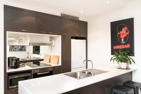 Modern 1 Bedroom Apartment In Richmond - Accommodation Guide 3