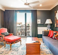 Modern 1 Bedroom Apartment In The Italian Forum - Accommodation Asia