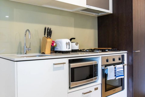 Modern And Trendy 2 Bedroom Apartment In Lovely Southbank - Accommodation Guide 1