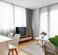 Modern And Trendy 2 Bedroom Apartment In Lovely Southbank - Accommodation Guide