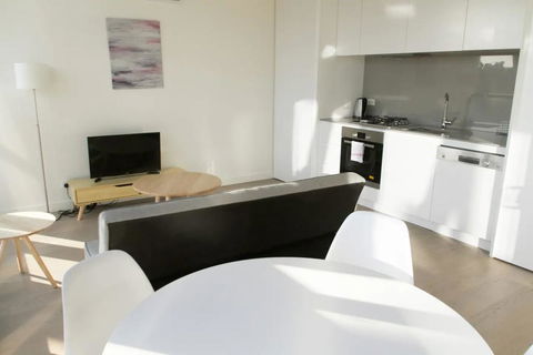 Modern Light-Filled 1 Bed In South Melbourne - Accommodation Asia 1