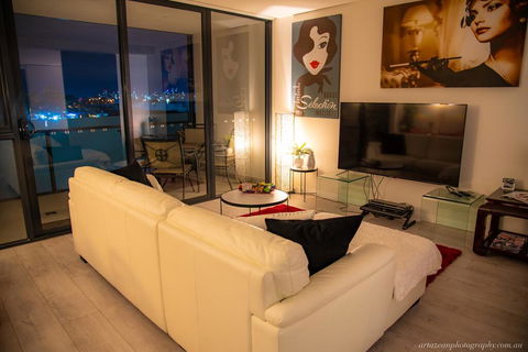 Modern, Clean, Luxury At The Right Price..... - Accommodation Asia 2