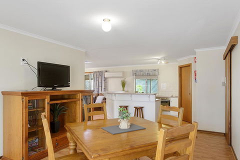 Moonta Bay Accommodation - Accommodation Asia 2