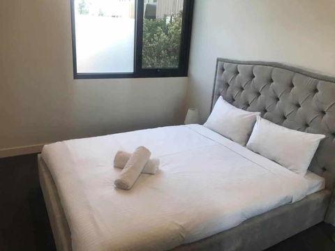 Morden Apartment In The Heart Of Howthorn East - Accommodation Guide 1