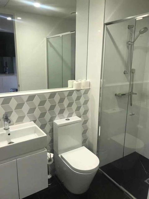 Morden Apartment In The Heart Of Howthorn East - Accommodation Guide 3