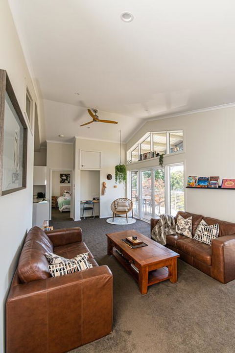 Mortimers Wines - The Canopy Loft - Accommodation Asia 3