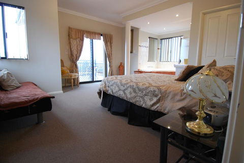 Mountain Park Retreat - Accommodation Asia 3