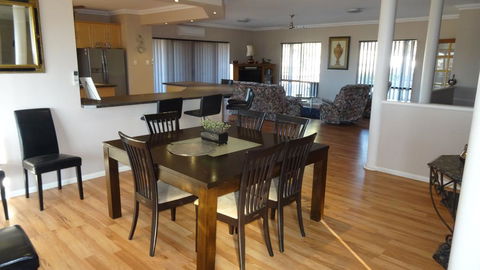 Mountain Park Retreat - Accommodation Asia 2