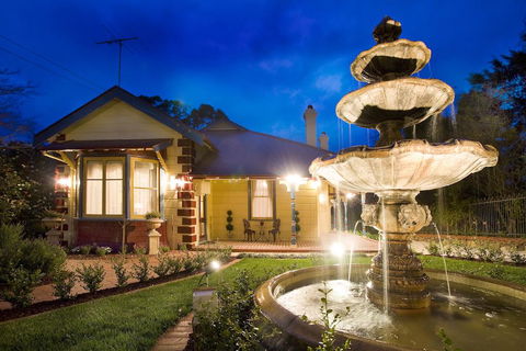 Mountain Whispers Varenna Luxury - Accommodation Asia 1