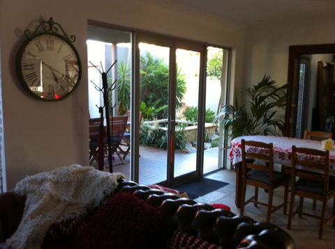 Mt Lawley Garden Apartment - Accommodation Asia 1