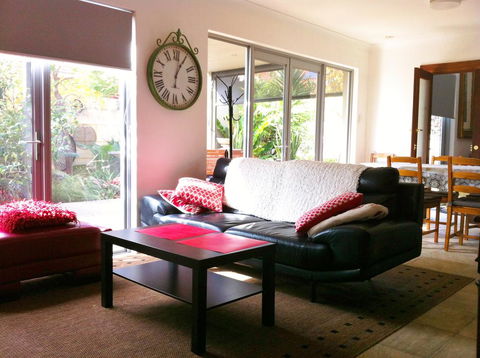 Mt Lawley Garden Apartment - Accommodation Asia 0