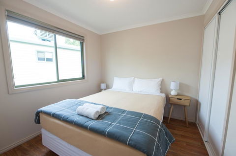 Murray River Holiday Park - Accommodation Guide 2