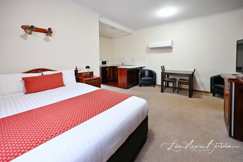 Narrandera Club Motor Inn - Accommodation Guide 3