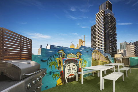Nate's Place Backpackers Melbourne - Accommodation Guide 1
