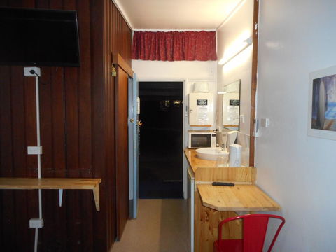 Nationwide Motel - Accommodation Asia 2