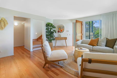 Naturally Majestic, Noosa Heads - Accommodation Asia 1