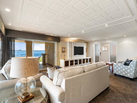 The Peninsula Riverside Serviced Apartments - Accommodation China 5