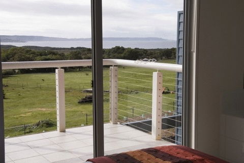 Cosy Corner Sea View Apartments - Accommodation Asia 9