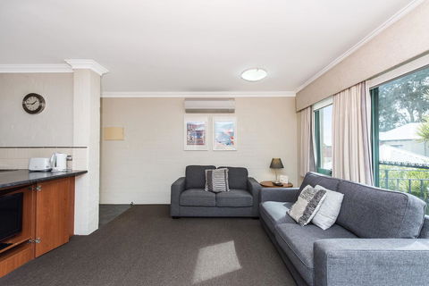 Subiaco Village 20 - Accommodation Asia 4