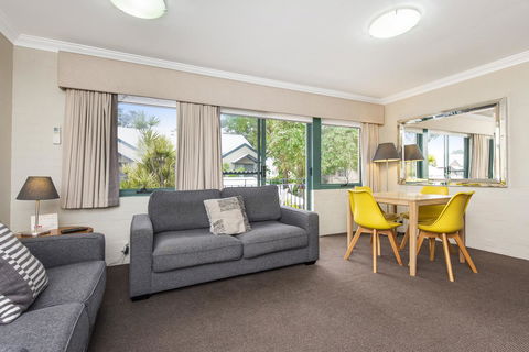 Subiaco Village 20 - Accommodation Asia 2