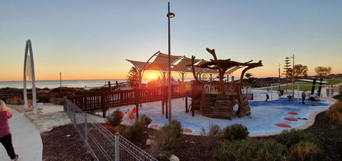 Scarborough Beach Front Resort - Shell Ten - Accommodation Asia 18