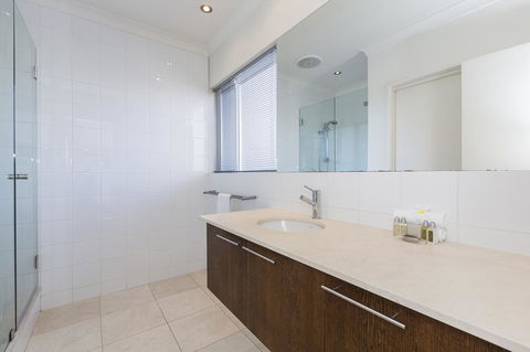 Cottesloe Beach House II - Accommodation Asia 18