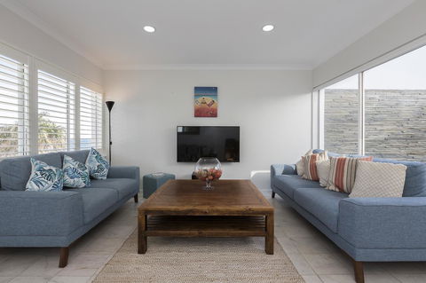 Cottesloe Beach House II - Accommodation Asia 4
