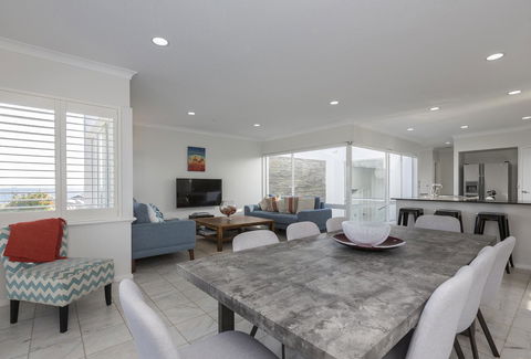 Cottesloe Beach House II - Accommodation Asia 1