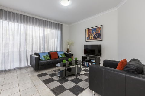 Cottesloe Beach House II - Accommodation Asia 7