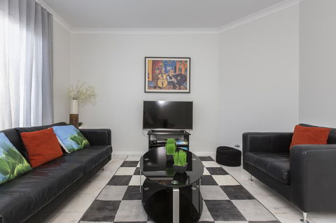 Cottesloe Beach House II - Accommodation Asia 6