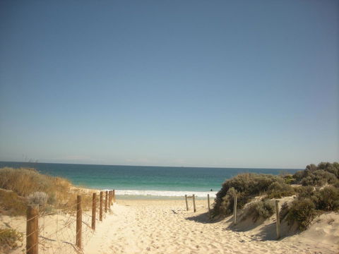 Dunes Scarborough Beach - Accommodation Asia 16