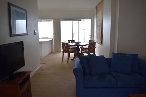 Dunes Scarborough Beach - Accommodation Asia 8