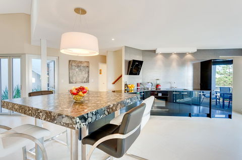 Cottesloe Contemporary Villa - Accommodation Asia 3