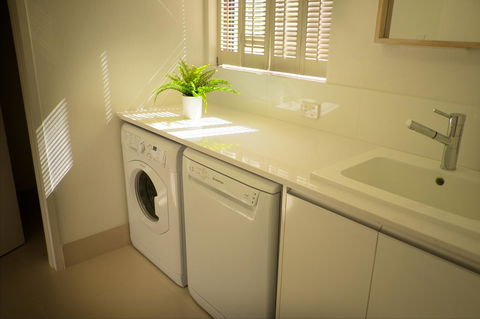 Cottesloe Artist's Beach Retreat - Accommodation Asia 33