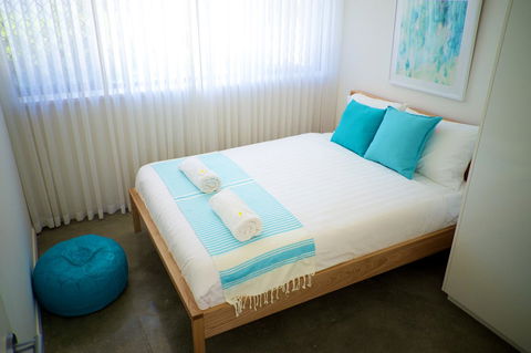 Cottesloe Artist's Beach Retreat - Accommodation Asia 3