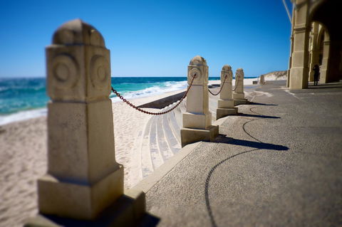 Cottesloe Artist's Beach Retreat - Accommodation Asia 24