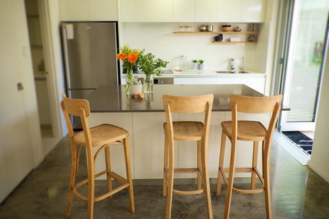 Cottesloe Artist's Beach Retreat - Accommodation Asia 30