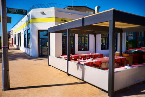 Cottesloe Artist's Beach Retreat - Accommodation Asia 7